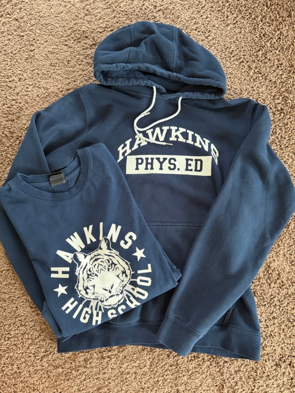 Nike Stranger Things Sweatshirt and Tshirt Set; Size Small